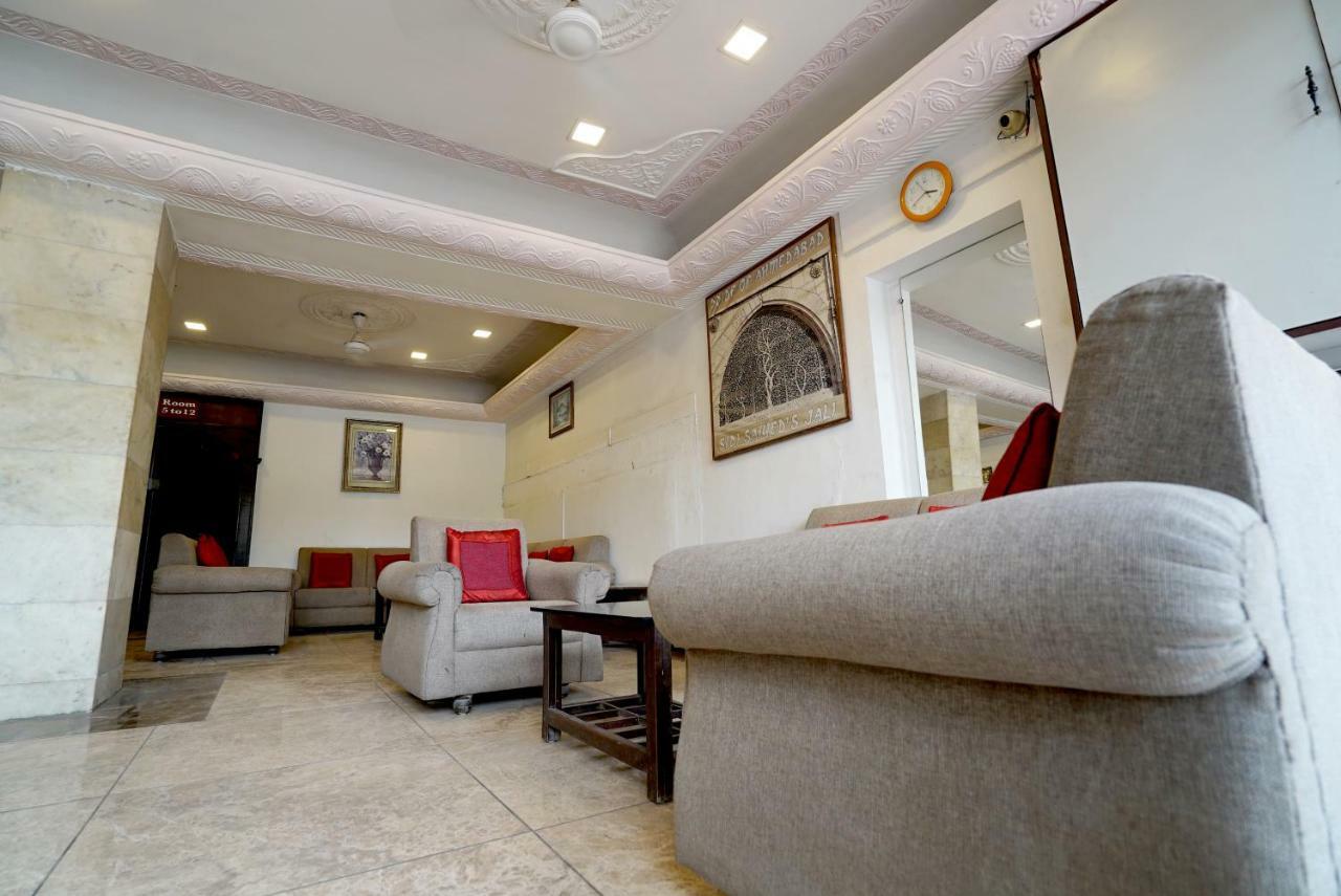 Hotel Royal Ahmedabad Exterior foto