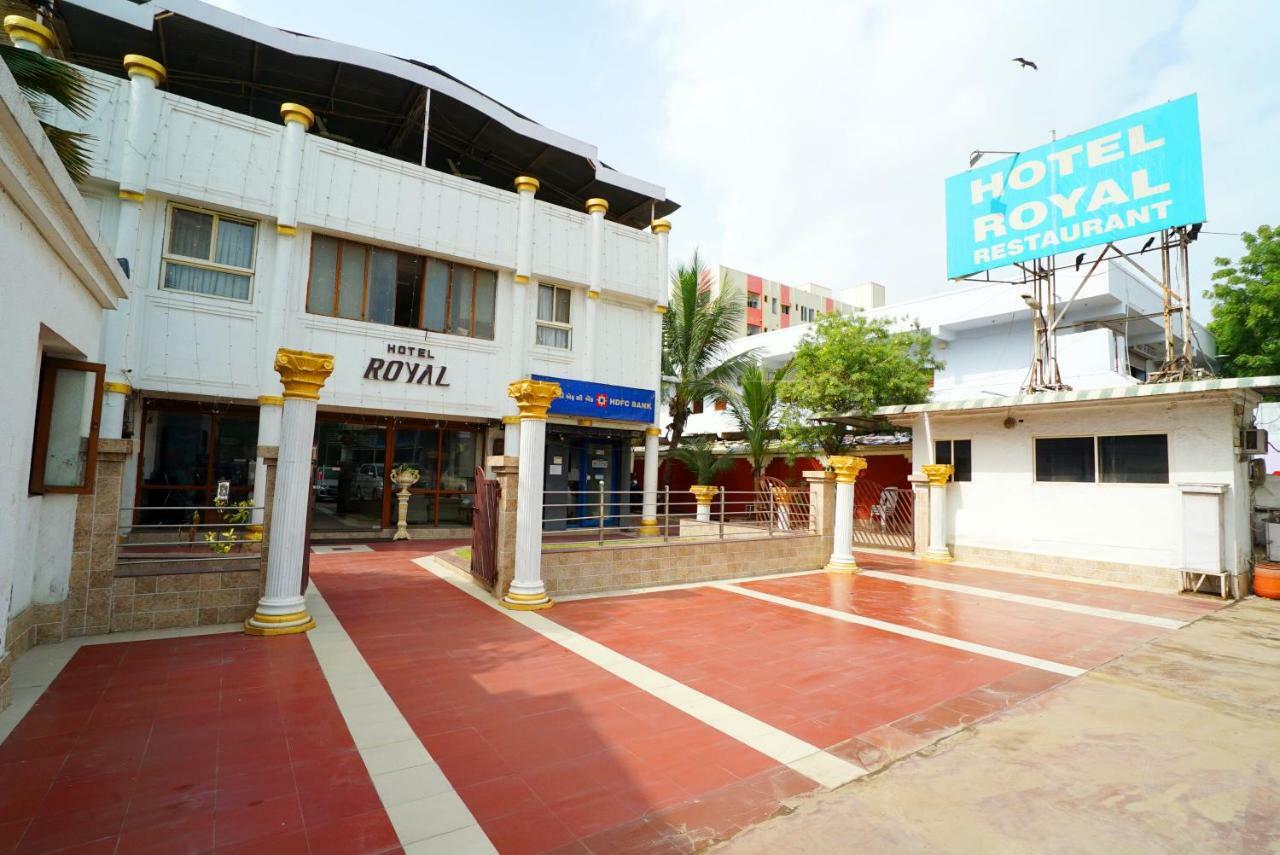 Hotel Royal Ahmedabad Exterior foto