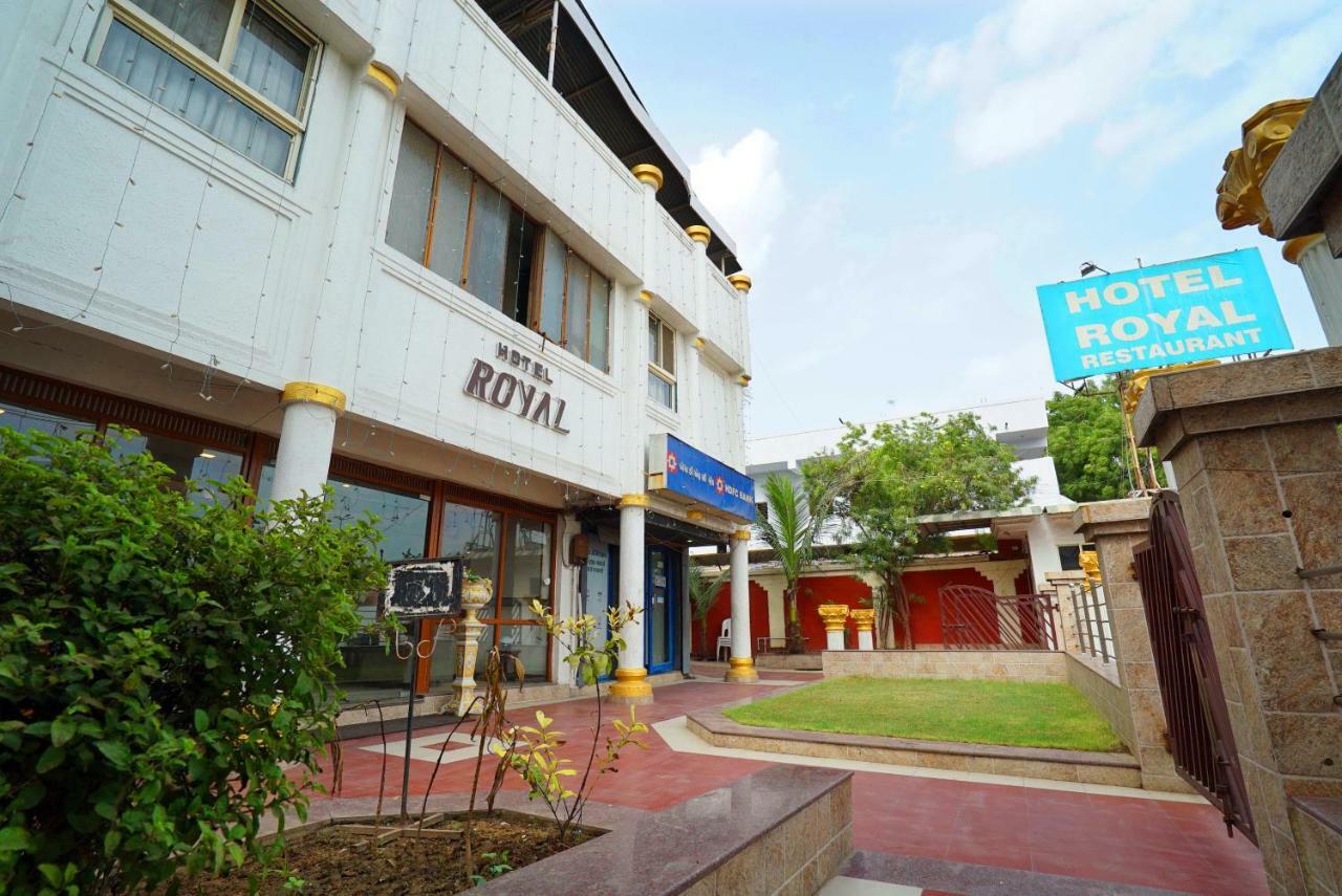 Hotel Royal Ahmedabad Exterior foto