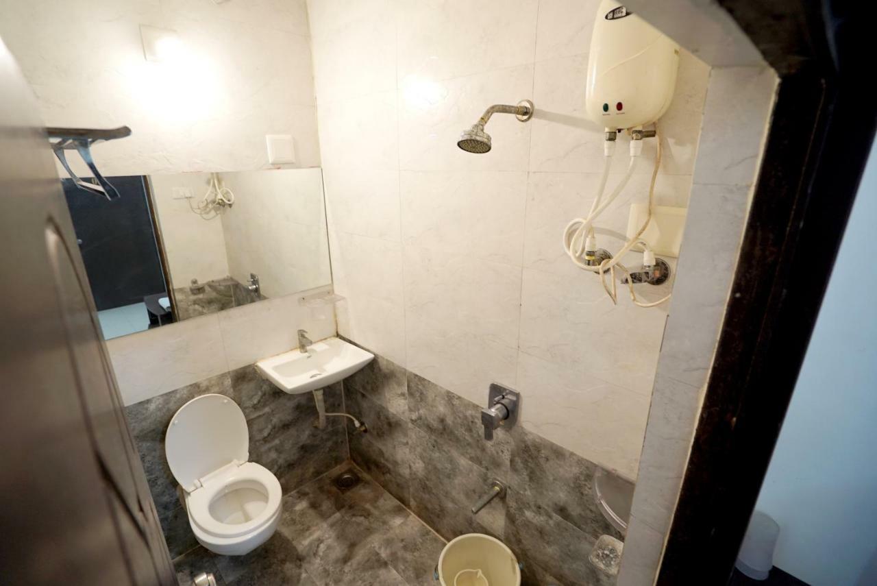 Hotel Royal Ahmedabad Exterior foto